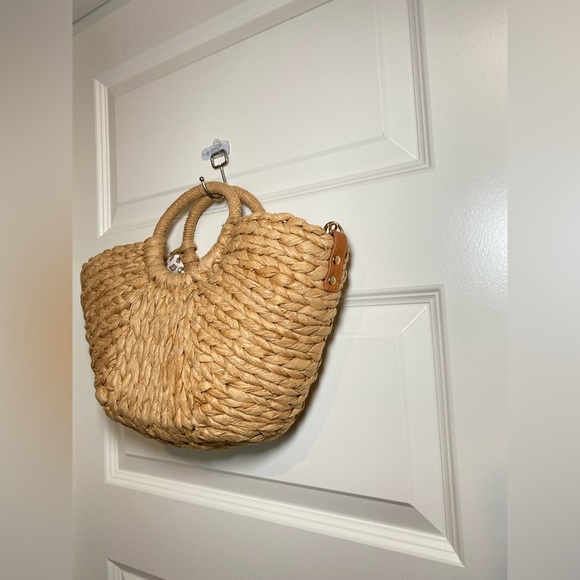 JustFab Rattan Woven Beach Bag - Picture 5 of 8